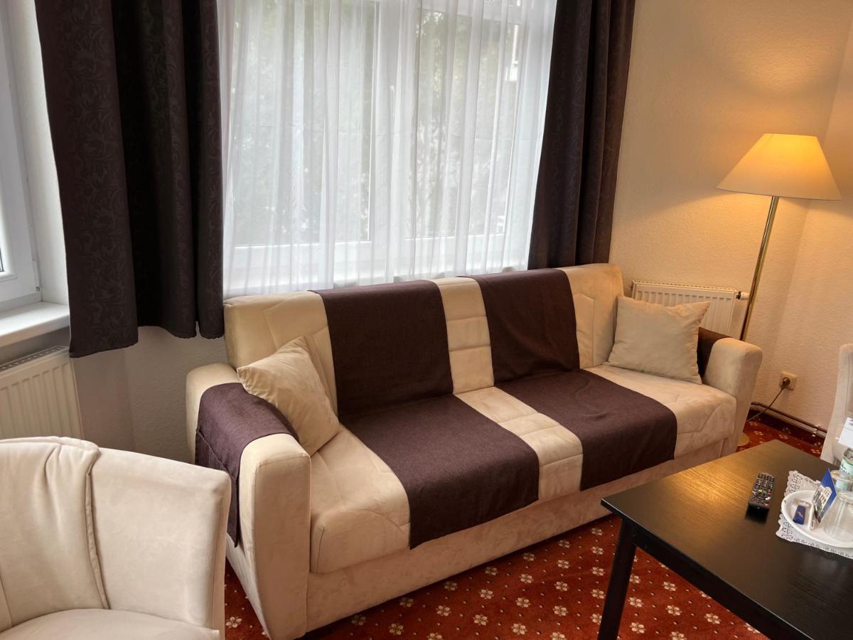 Hotel Poseidon Kuehlungsborn Ngoại thất bức ảnh