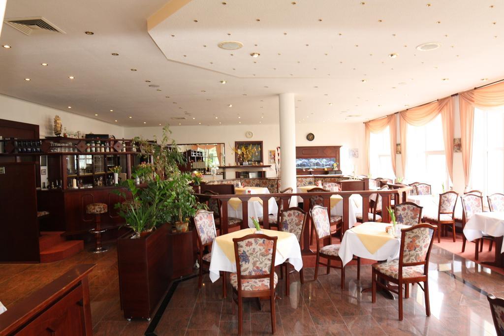 Hotel Poseidon Kuehlungsborn Ngoại thất bức ảnh